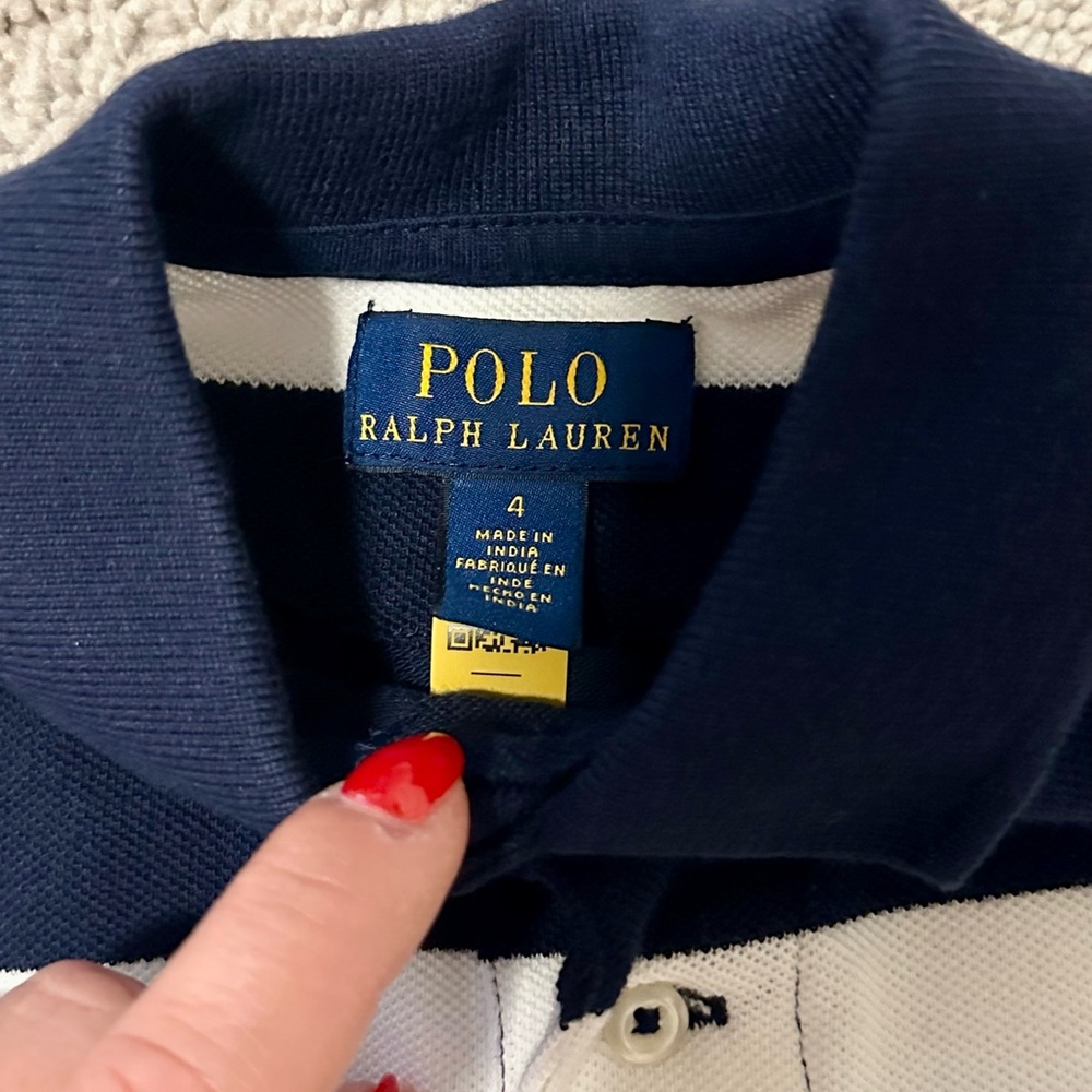 EUC Boys Polo Shirt - Size 4 - Picture 2 of 3